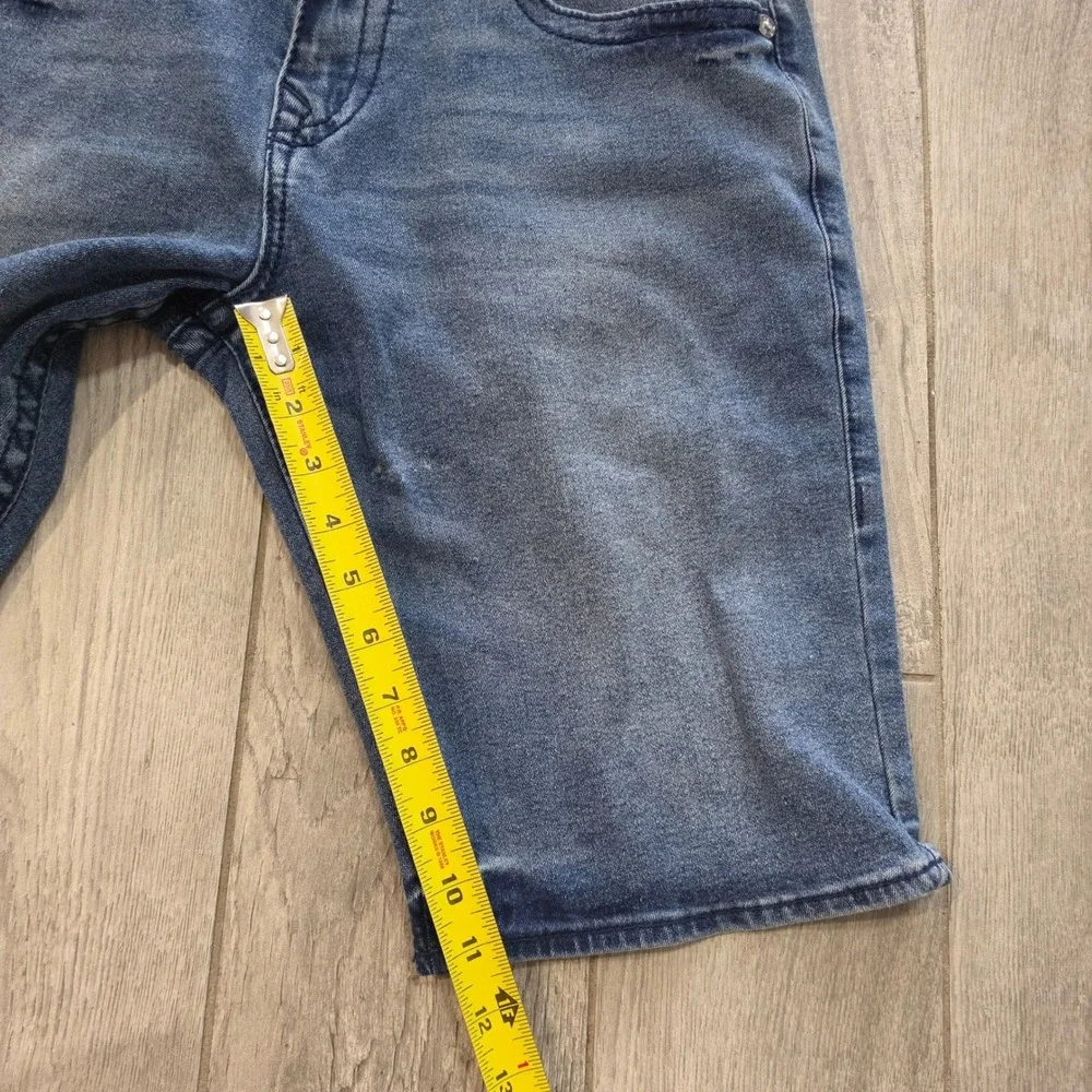 True Religion Ricky Relaxed Straight Big T Blue Denim Shorts Mens 32 Medium Wash